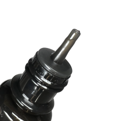 Pájecí kapalina ResinLiquid Advanced – detail hrotu pro profesionální použití.