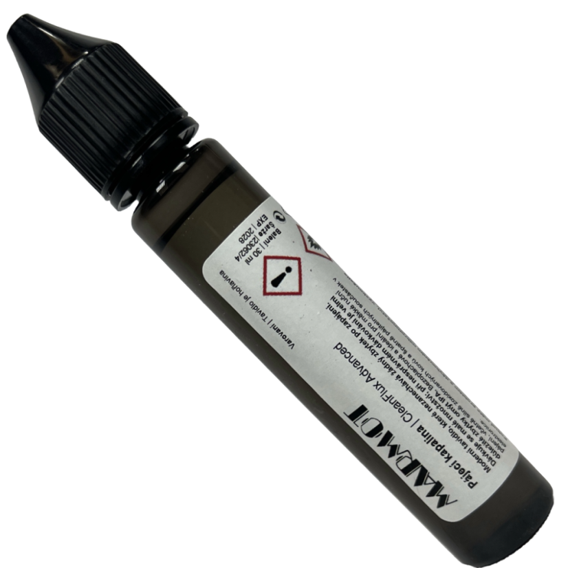 Pájecí kapalina CleanFlux Advanced – balení s etiketou pro spolehlivé pájení.